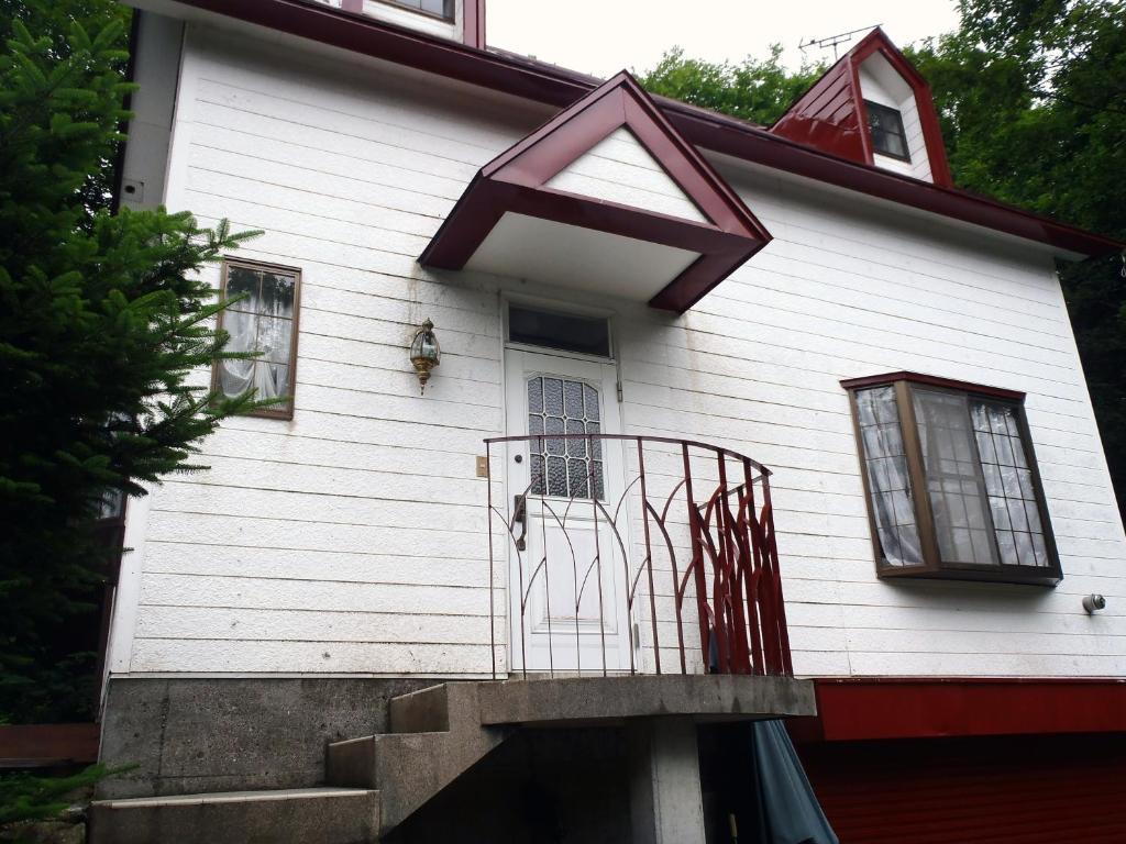 Pension & Cottage Shokubutsushi ฮาคุบะ ภายนอก รูปภาพ